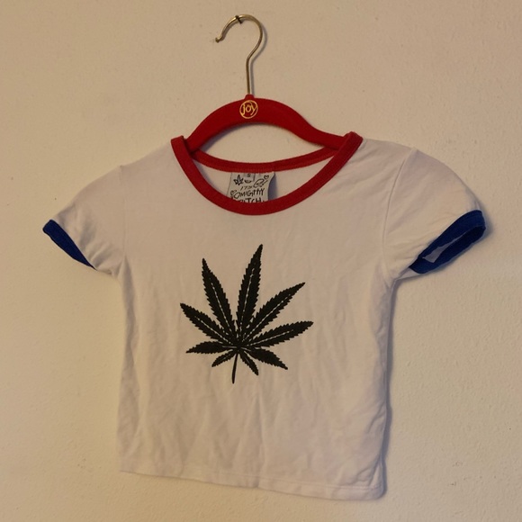 Omighty Weekend Ringer Leaf top - Picture 1 of 3